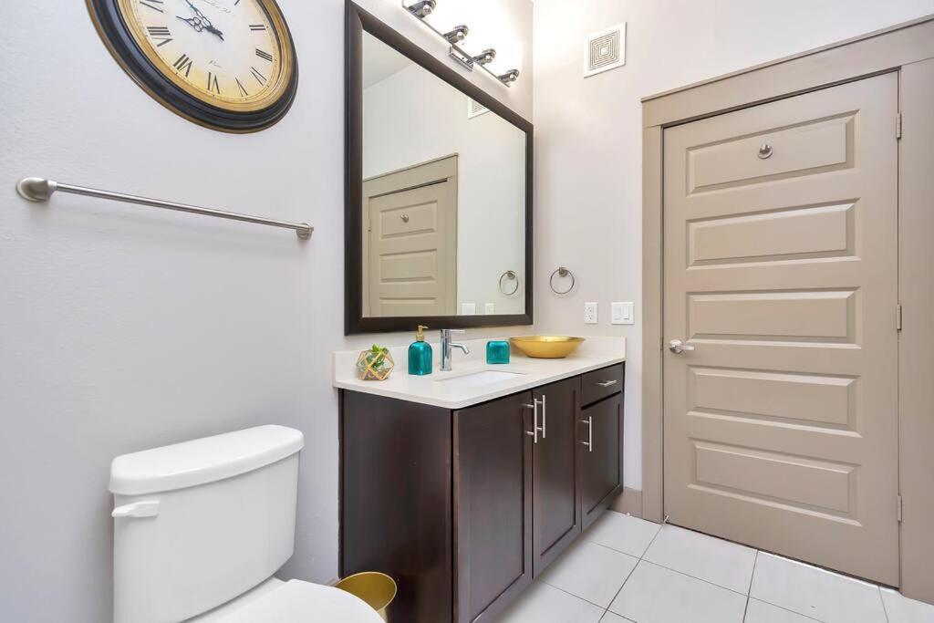 Penthouse Cool-Oasis-In-Houston-Rental Car Available-View-Great-Sleep Zewnętrze zdjęcie
