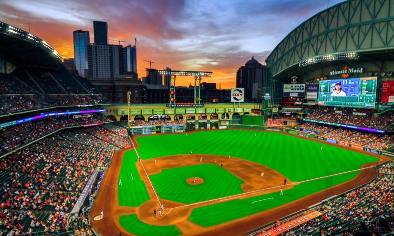 Penthouse Cool-Oasis-In-Houston-Rental Car Available-View-Great-Sleep Zewnętrze zdjęcie